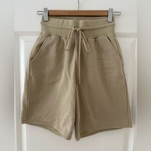 ALO HIGH-WAIST EASY SWEAT SHORT